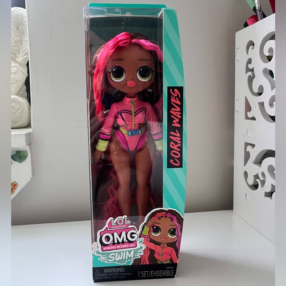 BNIB LOL surprise OMG Swim Doll Coral Waves